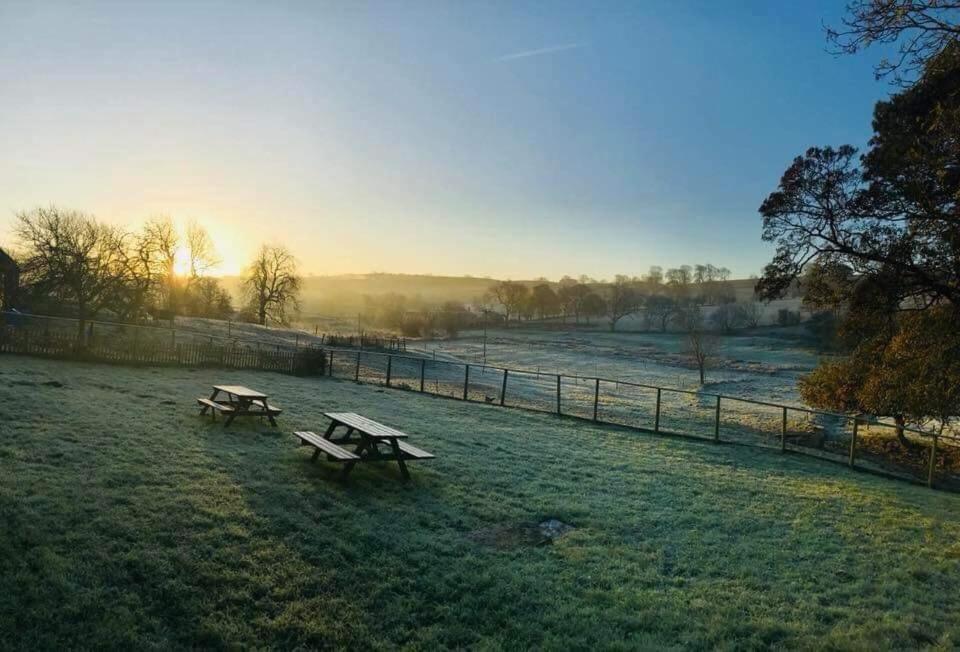Gratton Grange Farm Bed and Breakfast Elton  Eksteriør billede